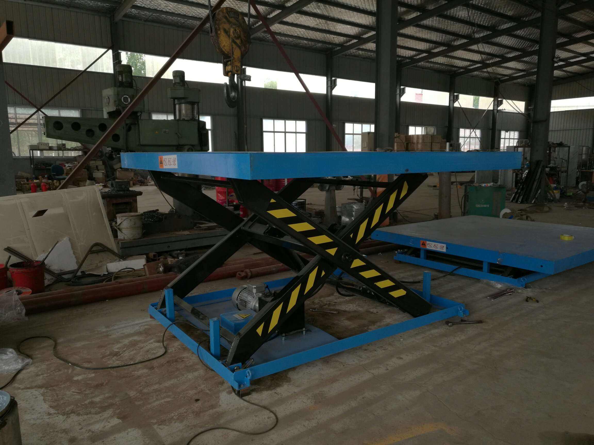 500 kg stationær sakseløft